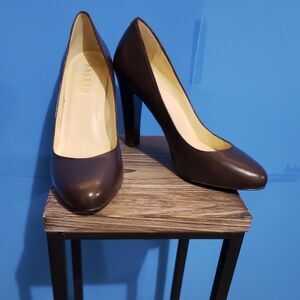 Ralph Lauren Dark Brown Pumps "Rylie" Size 6.5B